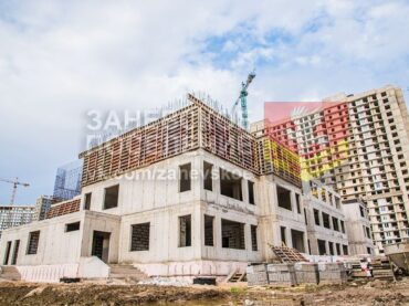 Возведение фасада детского сада на 190 мест в социальном квартале Кудрово завершится к концу месяца
