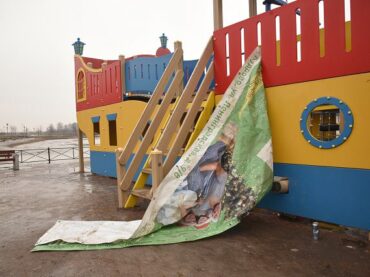 На детской площадке в Кудрово обнаружили труп