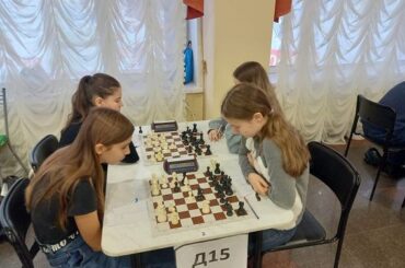 Юные гроссмейстеры из Кудрово привезли домой серебро