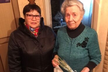 Сегодня 90-летие отмечает жительница Янино-1 Эсфира Блинова