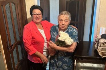 Жительница Янино-1 Раиса Сергеева отметила 85-летний юбилей 